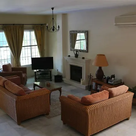 No 6 Bel Air Real Holiday home Estepona